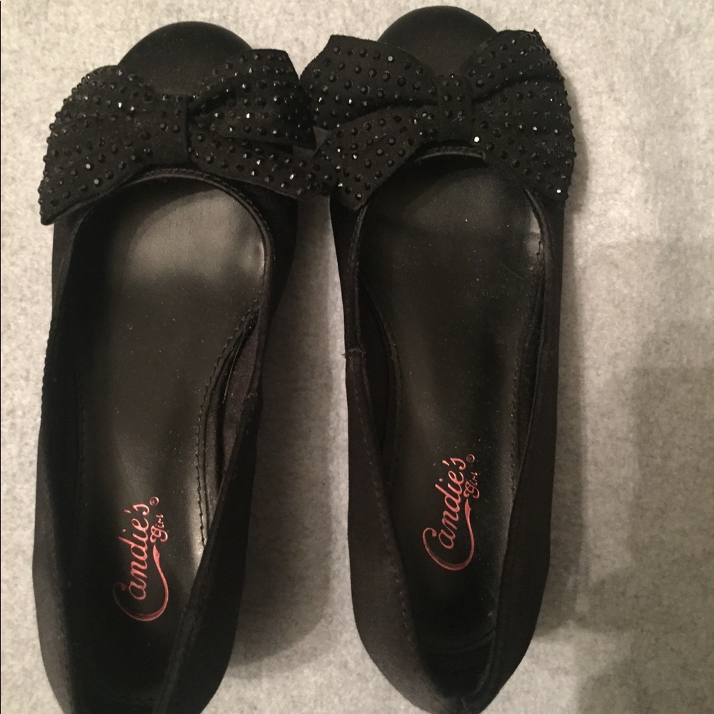 Girls pumps size 2
